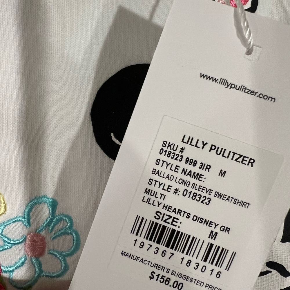 Sold🎈🎈🎈Lilly Pulitzer Lilly Hearts DisneySweatshirt❤️‍🔥NEW - Picture 12 of 13